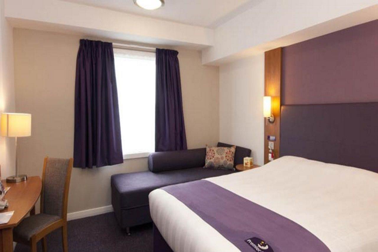 Premier Inn London Dagenham Exterior photo