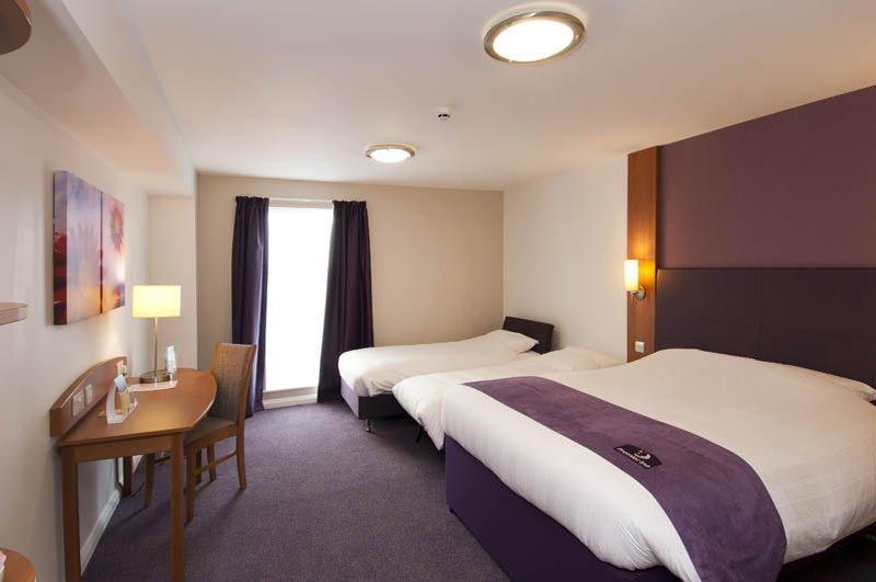 Premier Inn London Dagenham Exterior photo